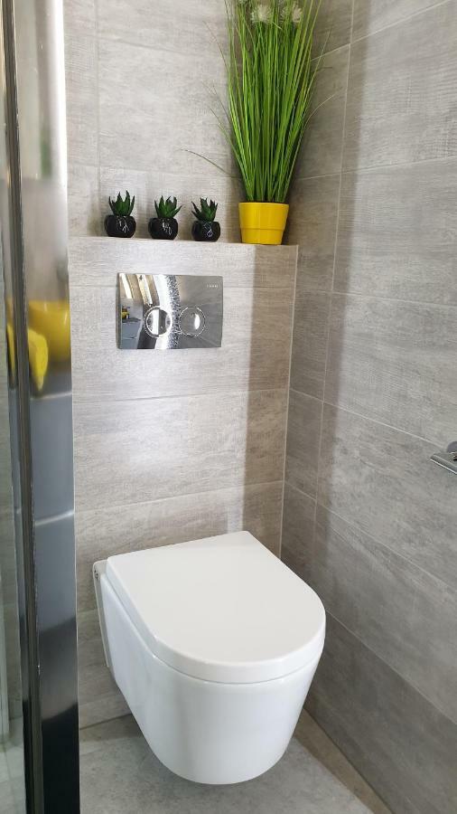 Apartament Elegance Yellow Rewal Exterior foto